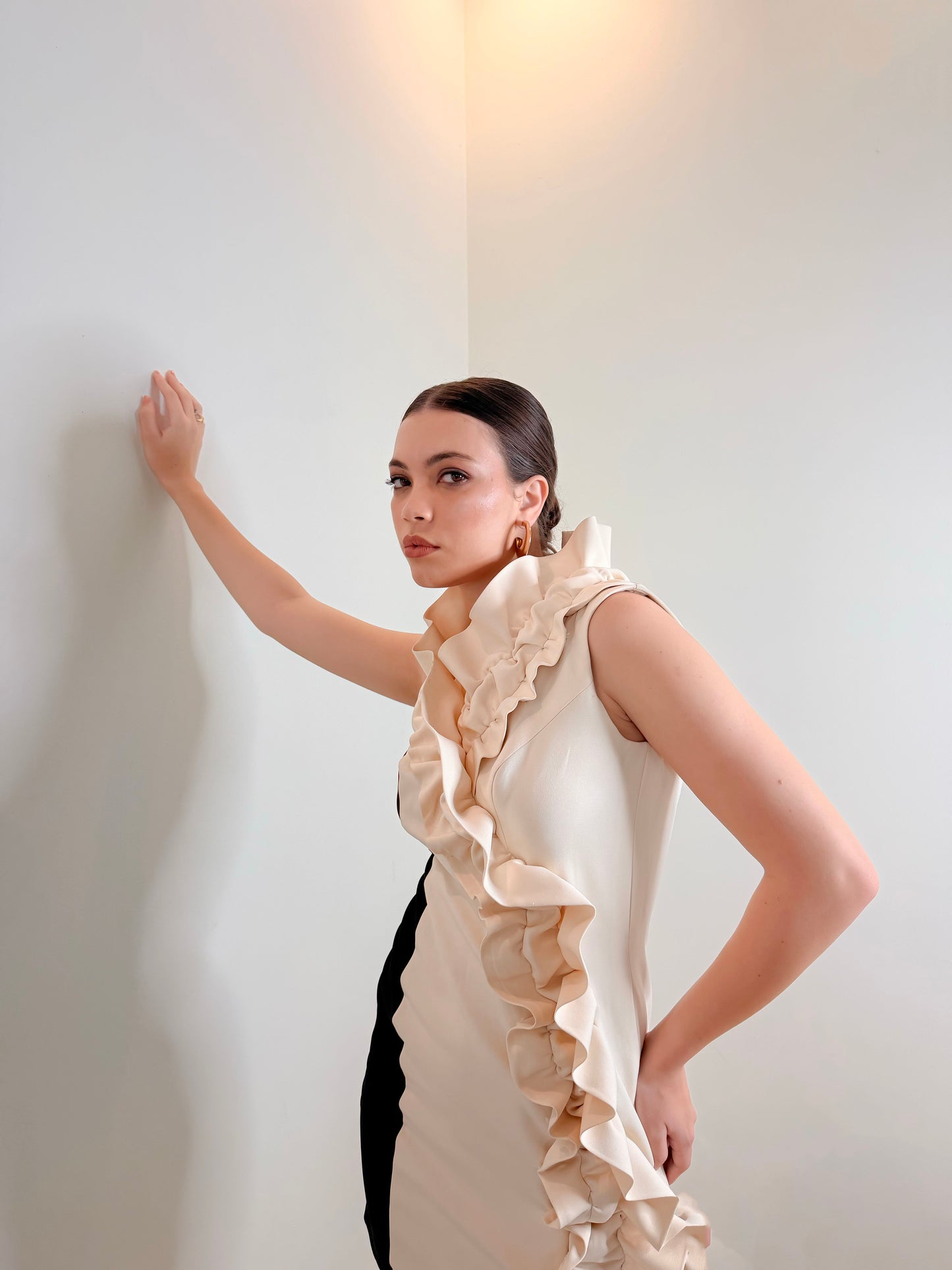 Solenne - Ivoire Sculpted Ruffle Mini Dress